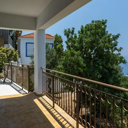 빌라 Trithea Seaview With Pool Quiet And Relaxing